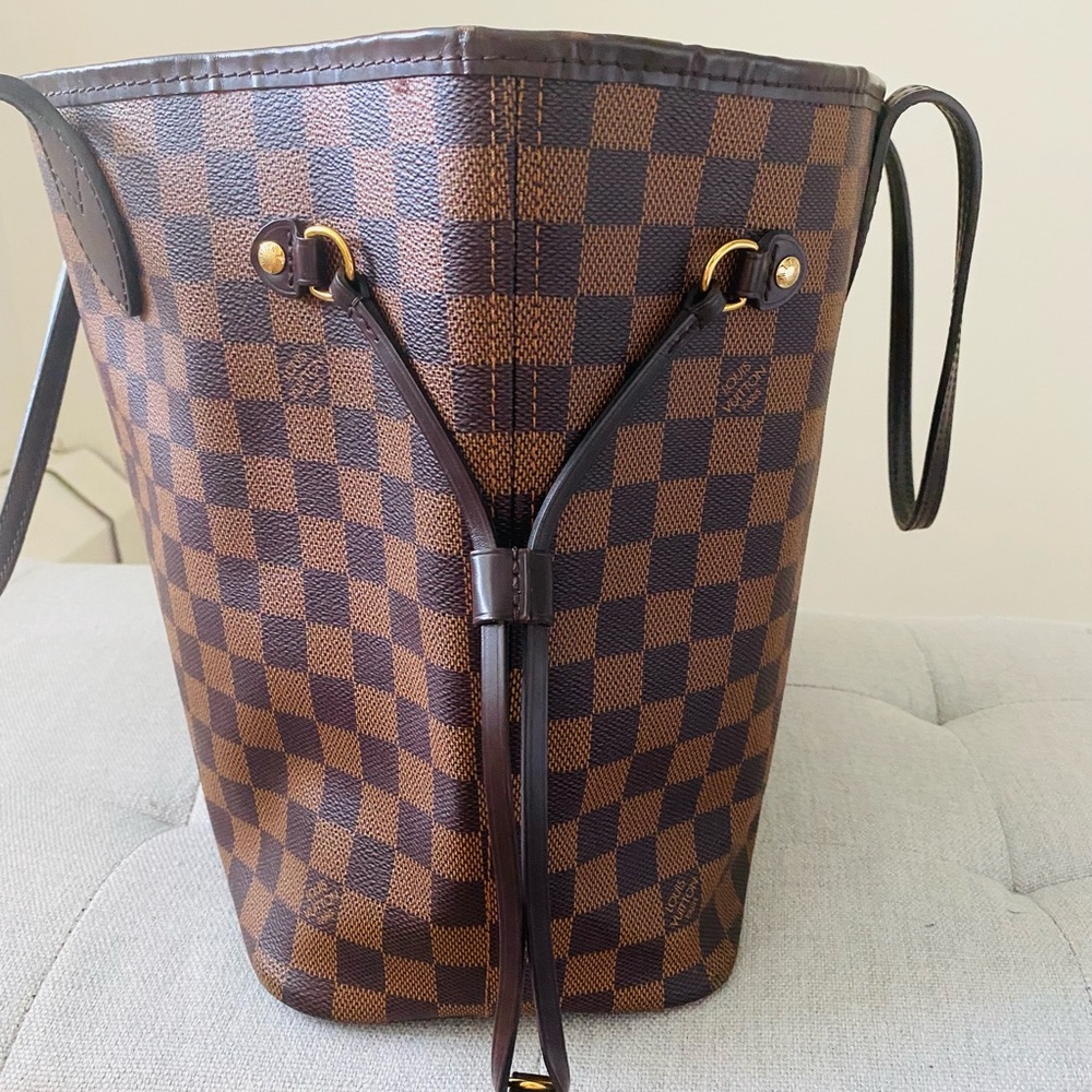 Louis Vuitton Damier Ebene Neverfull MM - Picture 7 of 17